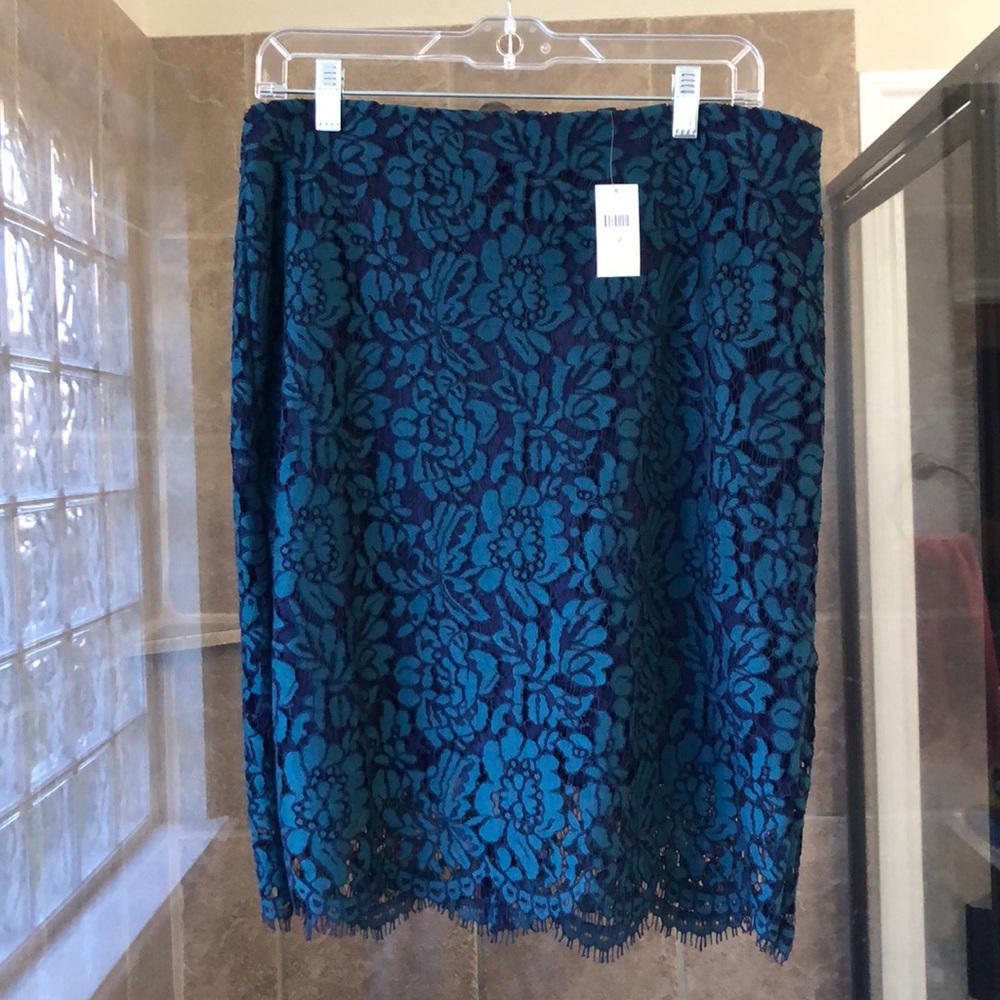 Banana Republic lace skirt